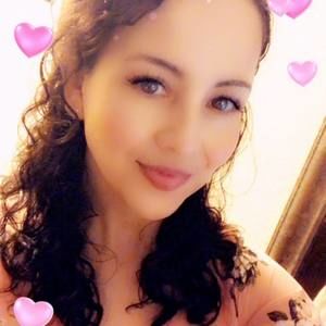 Meet your Posher, Edith